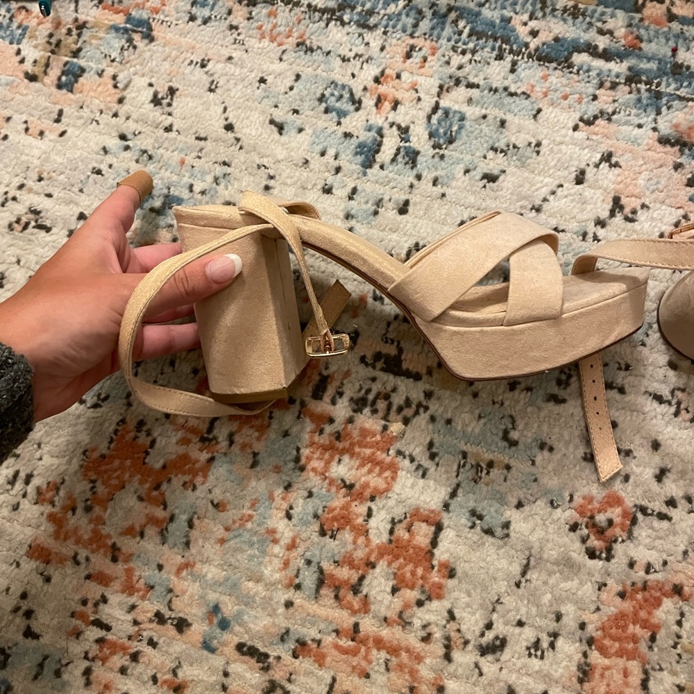 Worn once Lulu’s heels
